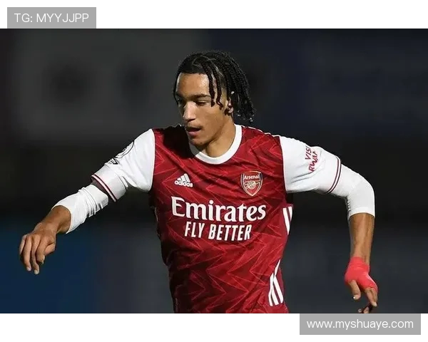 哈维西蒙斯的崛起之路：从青训小将到足球新星的精彩旅程